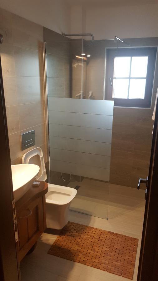 Hotell Bujtina Ollga *